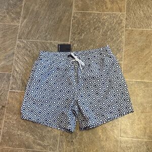 Stylish Black and White Diamond Pattern Swim Trunks
